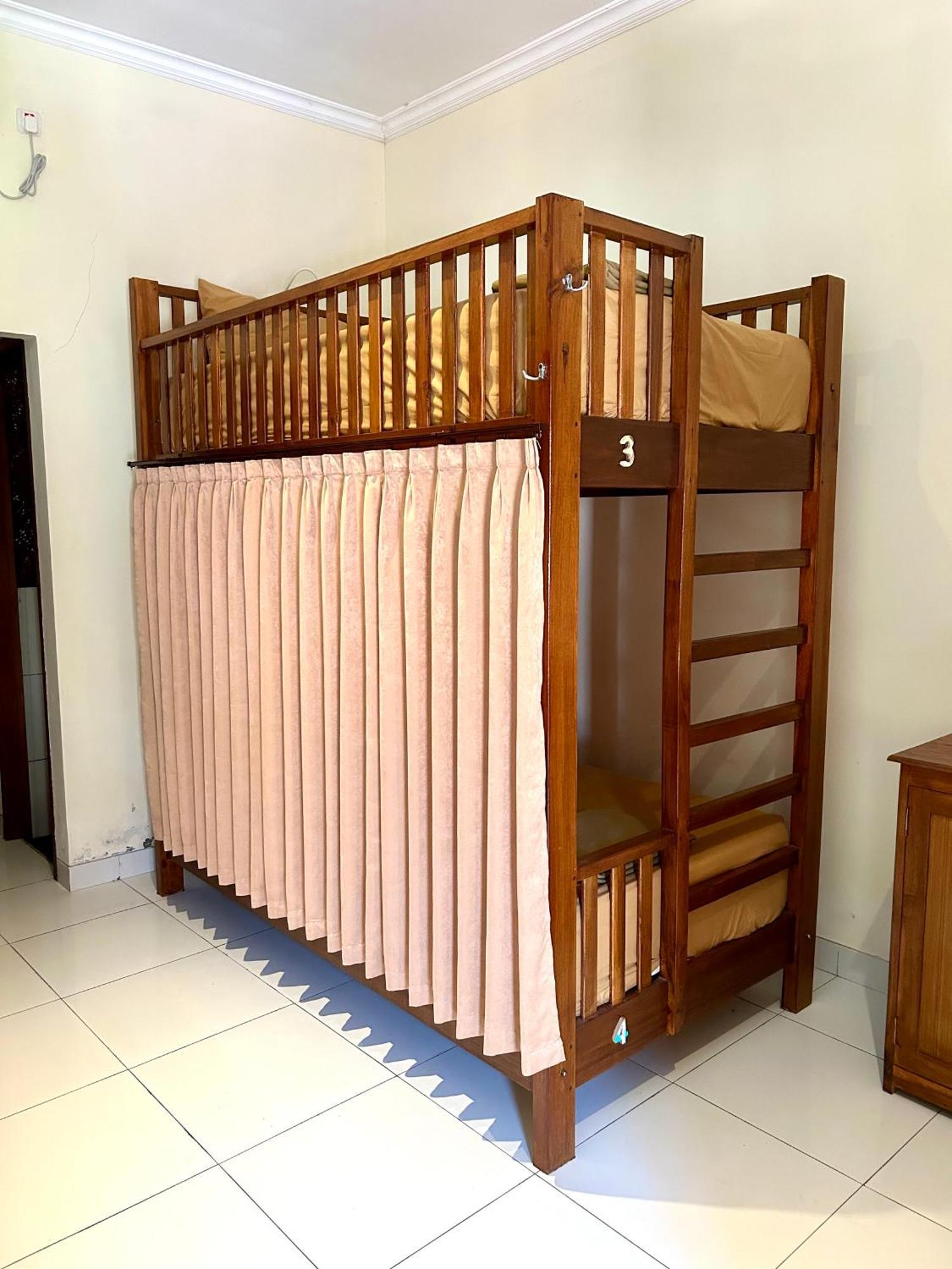 Nusa Garden Homestay Lembongan Exteriör bild